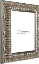 Cadre photo - Cadre photo - Argent baroque - Profil de 4,6 cm de large - Format photo 15x15 - Verre transparent - Art.no. 10691615152