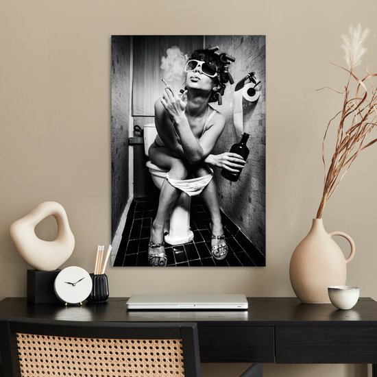 Affiche Femme - Déco chambre esthétique - Vintage - Bigoudis - Toilettes - Cigarette - Zwart - Déco chambre adolescents - 60x90 cm