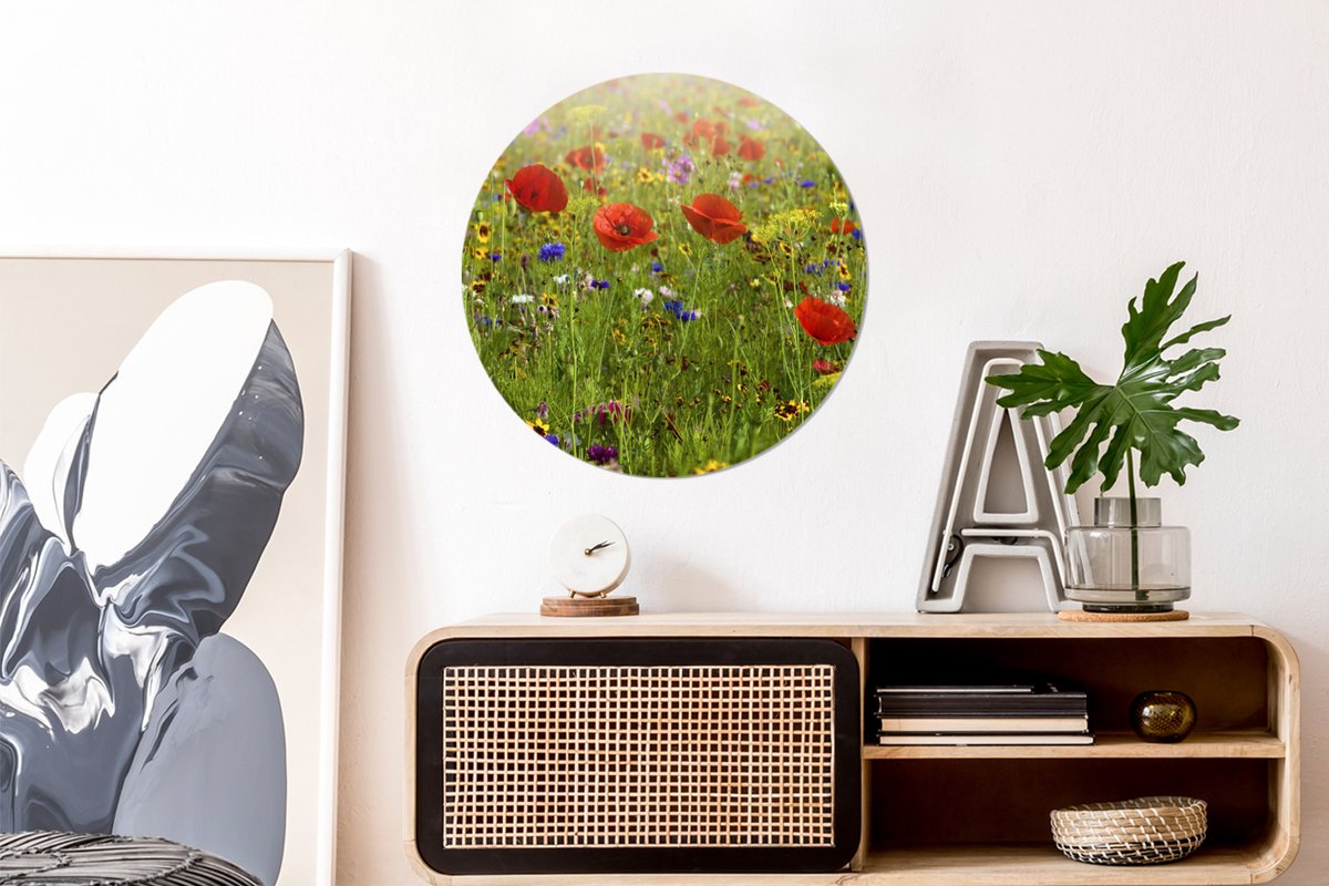 WallCircle Wandcirkel 60x60 - Lente - Bloemen - Rood - Klaproos - Gras - Groen - Ronde schilderijen woonkamer - Wandbord rond - Muurdecoratie cirkel - Kamer decoratie binnen - Wanddecoratie muurcirkel - Woonaccessoires Multicolor