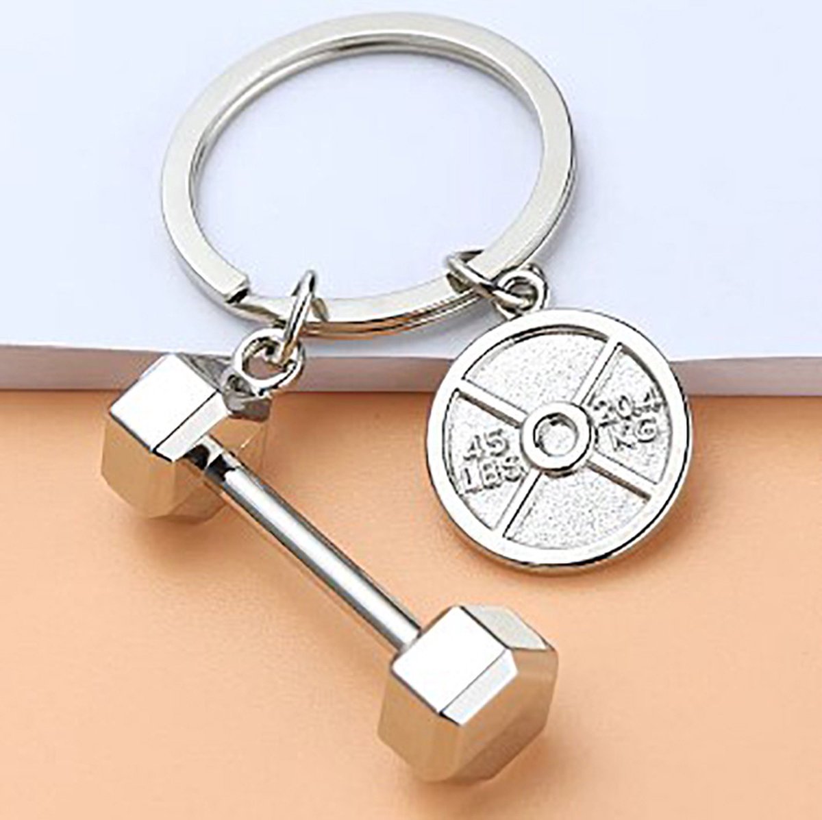 Actie4you® - Sport Sleutelhanger – Zilverkleurig – Sportsieraad – Sleutelhanger – Halter - Gym