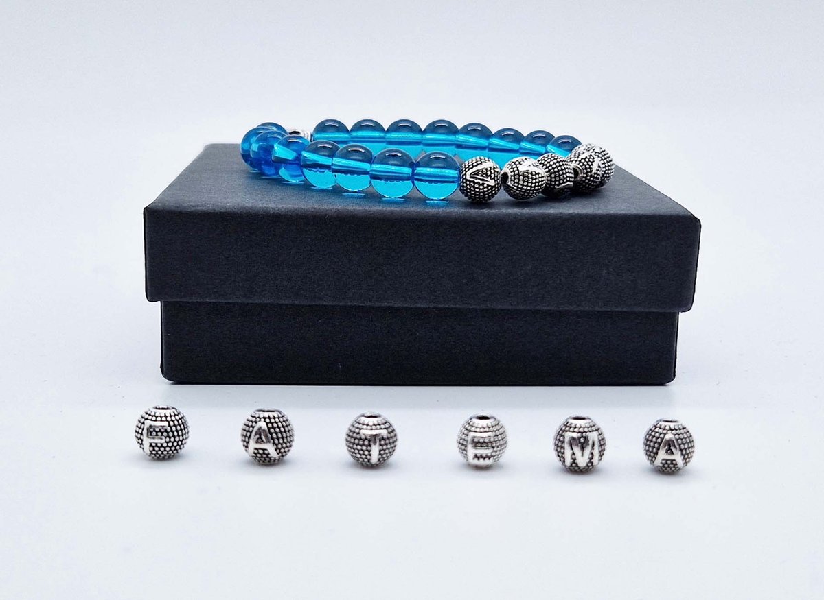 Handgemaakte Natuurstenen armband met metaal naam "Blauwe kwarts" - Met je naam of de naam van uw geliefde- 8 mm diameter van de korrel- Diameter armband 20 cm - Een mooi cadeau voor familie en vrienden