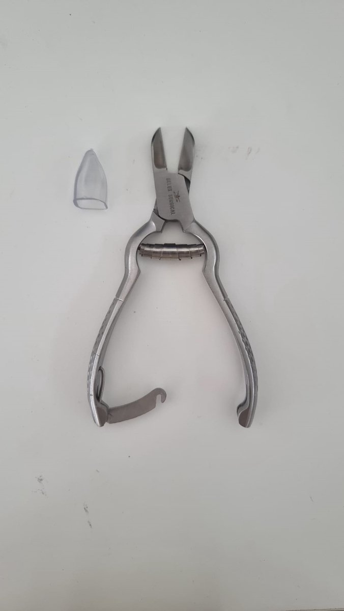 Goedkoopste Beluxsurgical instruments/ nagelknipper met rolveer- 14 cm- rvs- gebogen bek