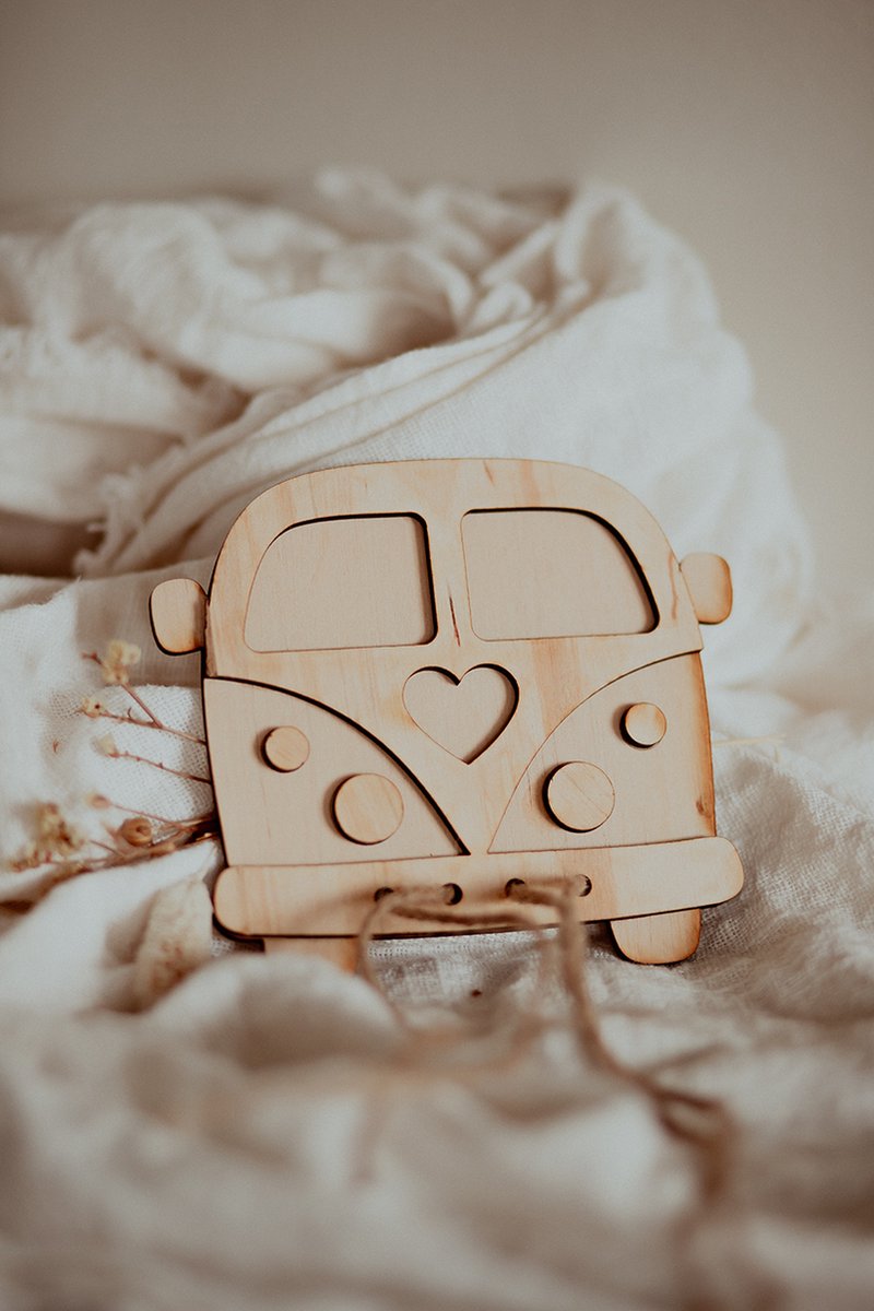 Bolletoet - houten wenskaart volkswagenbus - wedding - trouwen -houten envelop