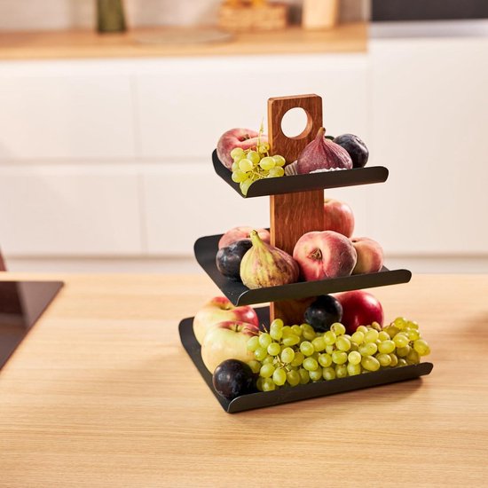 Elegante fruitschaal en serveerschaal in één: etagère met 3 verdiepingen van hout en