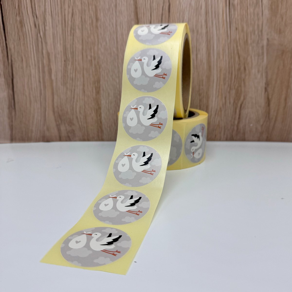 Geboorte sticker rol ooievaar - cadeausticker baby unisex - sluitsticker geboortekaart - kraamcadeau sticker - 500 stuks