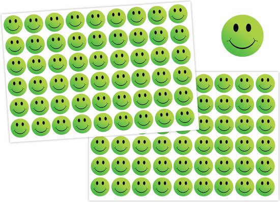 Groene Smiley Beloningsstickers - 2 Stickervellen - 108 Stickers - 19 mm - Beoordeling - School - Stickers om mee te Belonen - Stickervellen Smileys - Ronde Etiketten Smiley Groen - Stickers - Beloningsstickers Kinderen - Beloning Kind