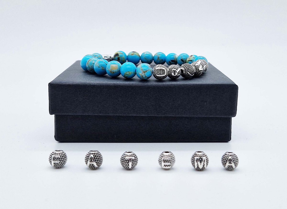 Handgemaakte Natuurstenen armband met metaal naam "Turkoois bakeliet" - Met je naam of de naam van uw geliefde- 8 mm diameter van de korrel- Diameter armband 20 cm - Een mooi cadeau voor familie en vrienden