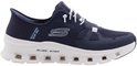 Donkerblauwe Skechers sneaker met witte veters, opdruk 'SKECHERS SLIP-INS' en witte 'GLIDE-STEP' zool.