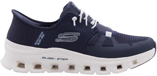 Donkerblauwe Skechers sneaker met witte veters, opdruk 'SKECHERS SLIP-INS' en witte 'GLIDE-STEP' zool.