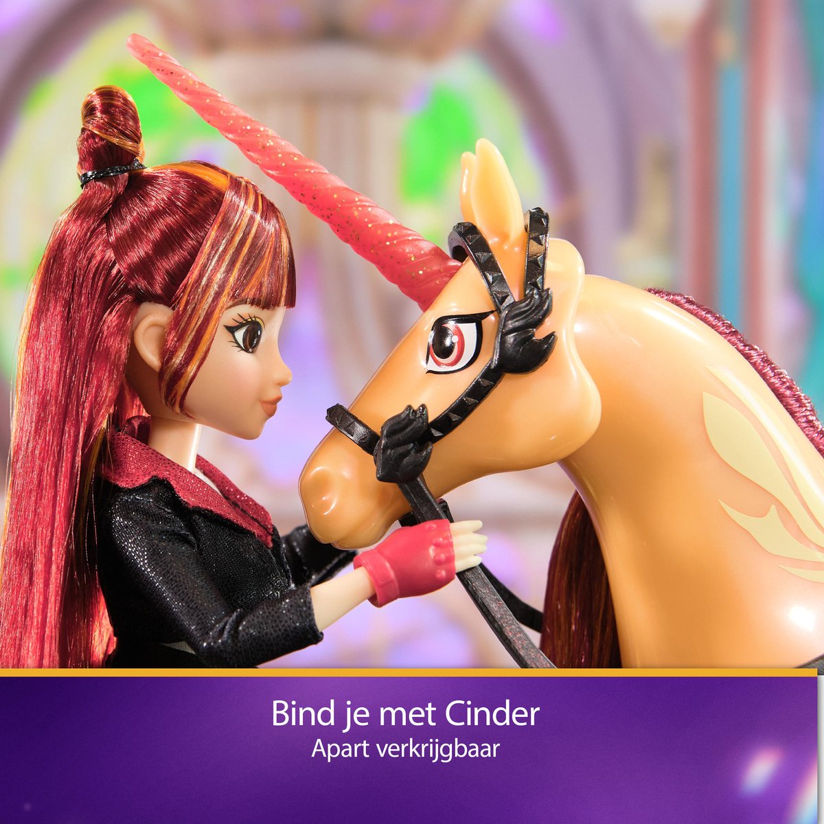 Unicorn Academy - Valentina pop van 24 cm met highlights in het haar - 5 modeaccessoires - Eenhoornspeelgoed — cadeau in Spellen & Speelgoed - foto 4