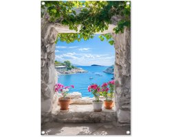 Graphic Message - Tuinposter inclusief Spanners - Doorkijkje naar Zee - Zomerse Wanddecoratie - Griekenland - Grieks - Bloemen Tuindecoratie - Natuur Muurdecoratie - Raam - Blauw - 100x150
