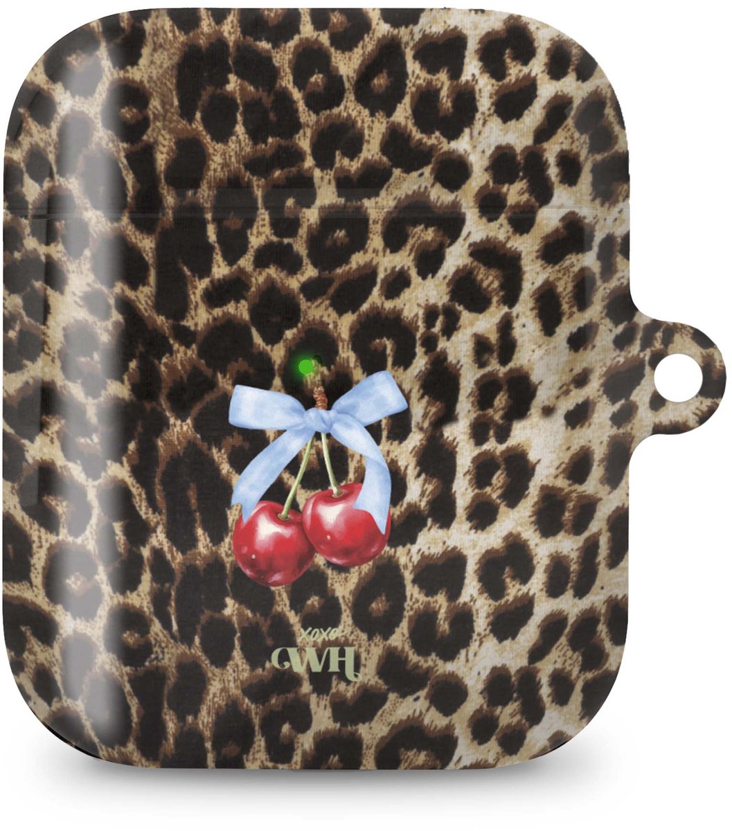 xoxo Wildhearts hoesje geschikt voor AirPods 1 & 2 - Berry Wild - Ook als telefoonhoesje verkrijgbaar - schokbestendige case - koptelefoonhoes - Beschermhoes met met tijgerprint / luipaardprint - kers print - dierenprint hoesje - kersen panterprint