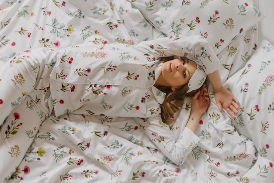 Weidebloemen pyjama set dames–lang–handgeschilderde print–100% Katoensatijn–wit–maat M
