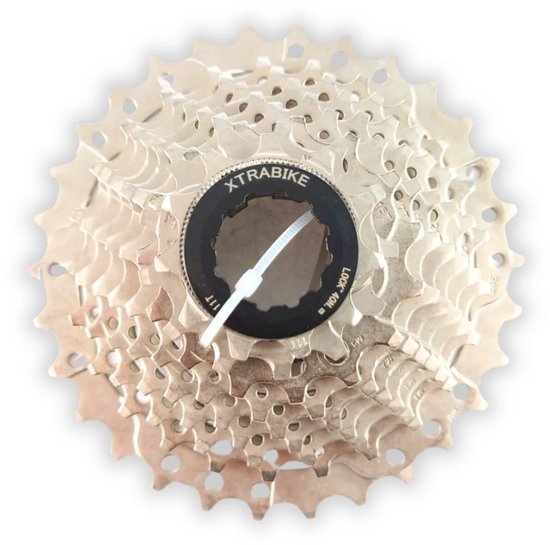Xtrabike cassette, 9-speed, 11-30T, zilverkleurig, met "Xtrabike" en "LOGIC 46/48" logo.