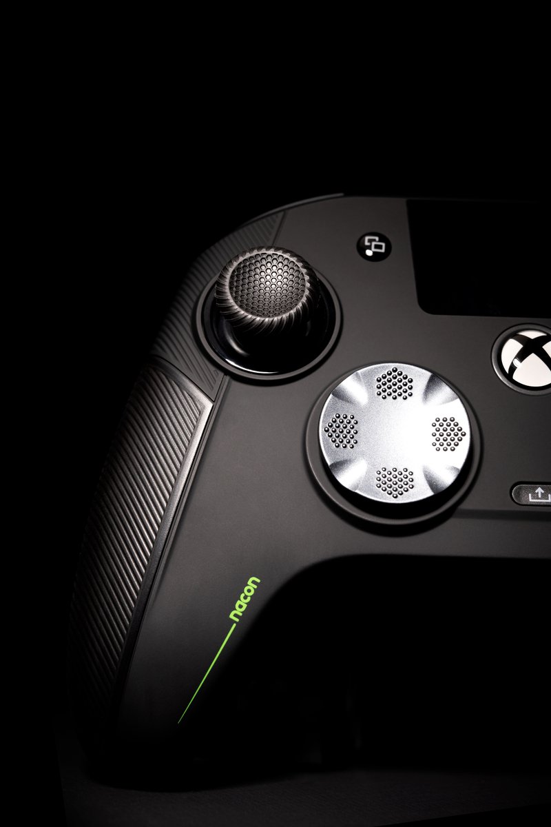 Xbox Nacon Revolution X Unlimited Controller - Series X thumbnail 4