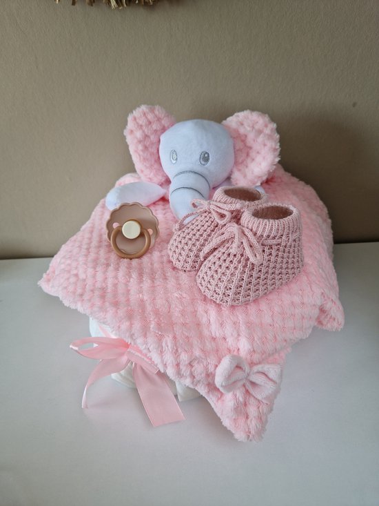 Luiertaart small olifant meisje - babyshower - kraamcadeau van Merkloos — afbeelding 3