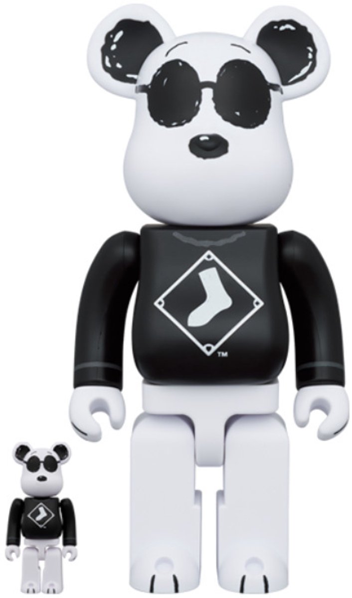 400% & 100% Bearbrick Set - Snoopy White Sox (MLB x Peanuts)