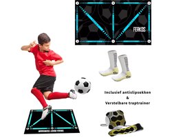FerKos Voetbalmat - Voetbal Trainingsmateriaal - Voetbal - Voetbal spullen - Kinderen - Dribbel mat - Voetbal training - Voetbal mat - Voetbaltrainer - 60cm bij 40cm - Anti slip - Inclusief gratis gripsokken - Inclusief gratis voetbaltrainer