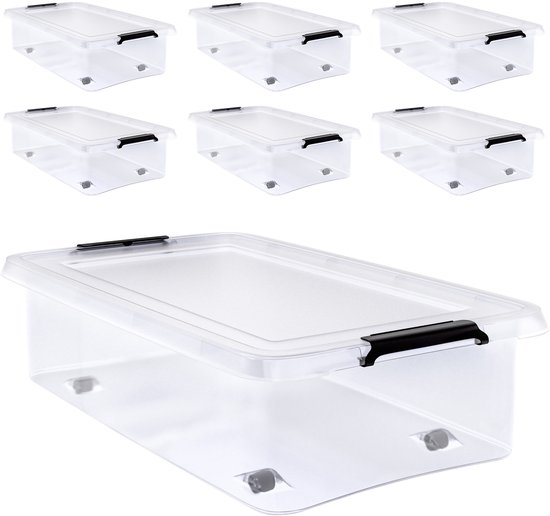 Set van zes transparante opbergboxen met wieltjes, één grote met deksel en vijf kleinere erboven.