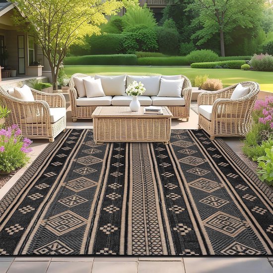 The Carpet Mistra - Robuust Outdoor Tapijt, Modern, Weerbestendig En UV Bestendig Voor Balkon Terras En Serre Maar Ook Geschikt Voor Keuken Of Eetkamer Geruit Grijs 80 X 150 Cm The Carpet Mistra - Robuust Outdoor Tapijt, Modern, Weerbestendig En UV Bestendig Voor Balkon Terras En Serre Maar Ook Geschikt Voor Keuken Of Eetkamer Geruit Grijs 80 X 150 Cm