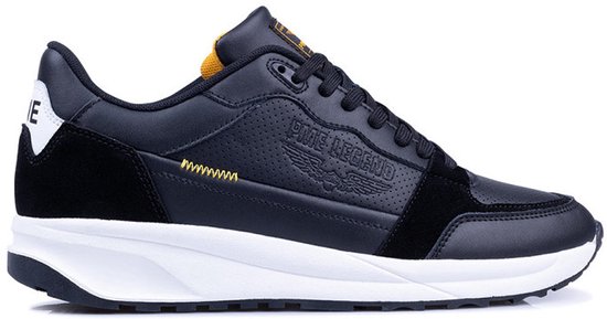 Sneaker noir PME Legend avec semelle blanche et doublure jaune.