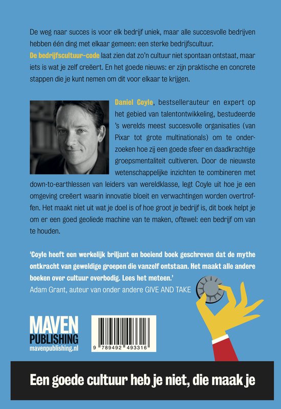 Boek 'De bedrijfscultuur-code' met portret van Daniel Coyle en gele hand.