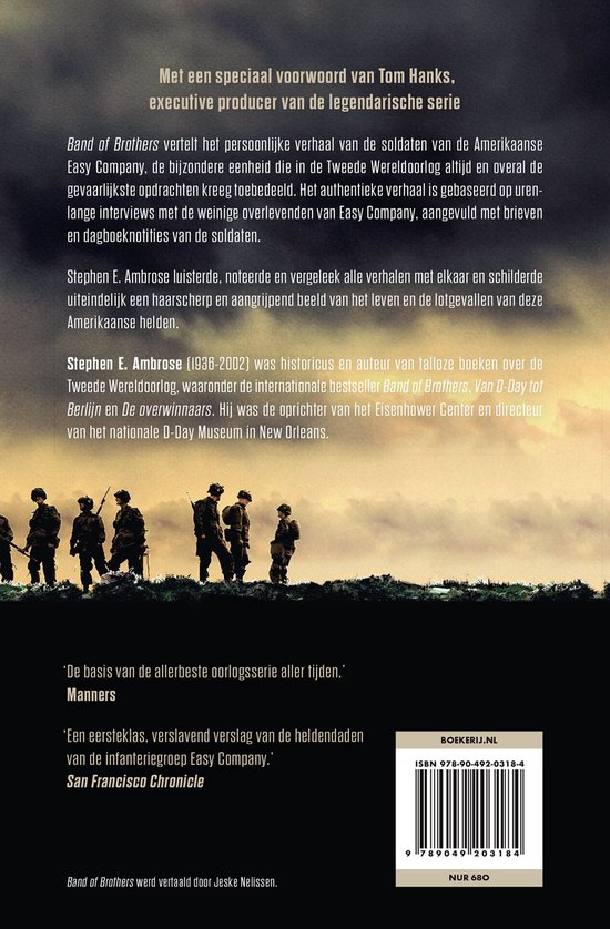 Achterkant van het boek 'Band of Brothers' met tekst en een afbeelding van soldaten in uniform.