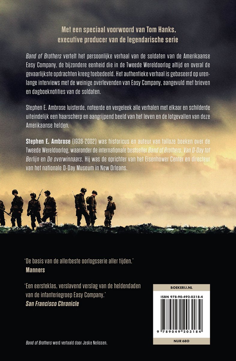 Achterkant van het boek 'Band of Brothers' met tekst en een afbeelding van soldaten in uniform.