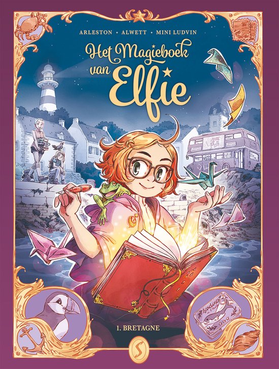 Boekomslag "Het Magieboek van Elfie 1 - Bretagne". Een meisje met bril en een kikker op haar schouder, omringd door vouwkunst en een Bretonse kustplaats.