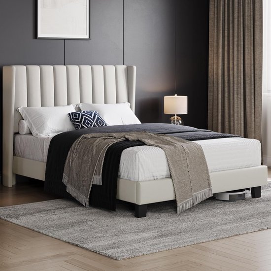 Vind 140x200 gestoffeerd bedframe op - april 2026