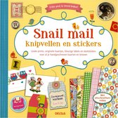 Snail mail; knipvellen en stickers