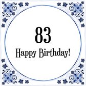 Verjaardag Tegeltje met Spreuk (83 jaar: Happy birthday! 83! + cadeau verpakking & plakhanger