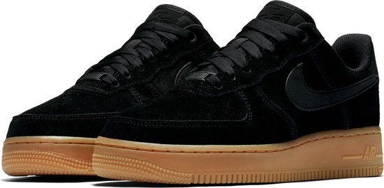 Nike Air Force 1 '07 SE Sneakers - Maat 38 - Vrouwen - zwart | bol.com
