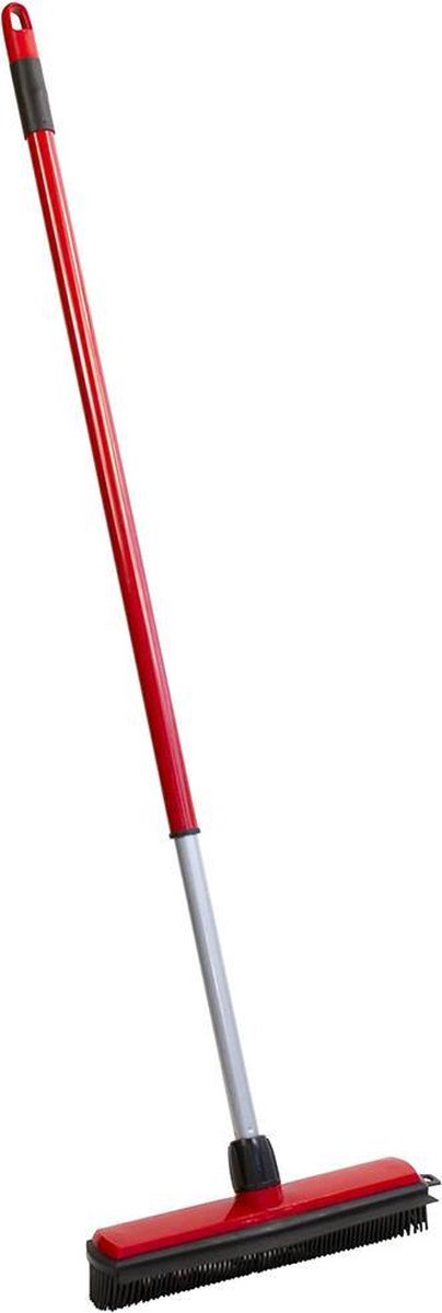Goedkoopste BETRA rubberen bezem 30cm breed met telescopische metalen steel | rood