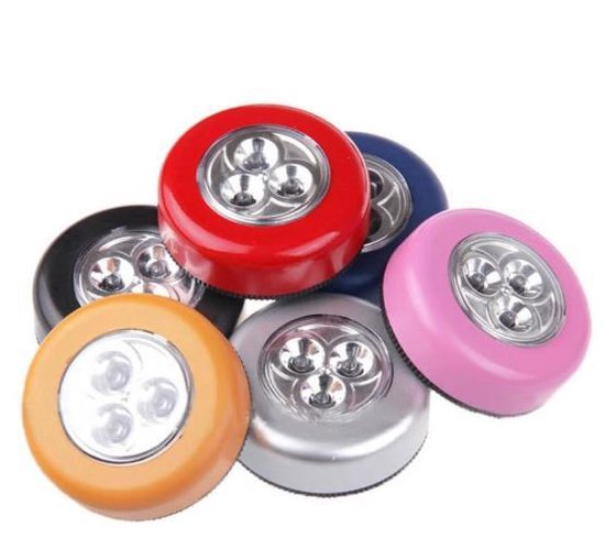 LED kast - Zwart - Wandlamp - keuken - Kast - Plak Bevestiging - Op Batterij | bol.com