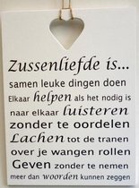 Tekstbord zussen liefde is wit