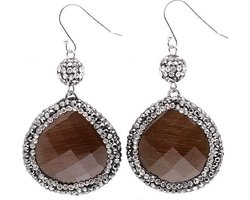 Edelstenen oorbellen Bright Brown Cat's Eye - oorhanger - bruin - kattenoog - sterling zilver (925) - stras steentjes - luxe sieraden doosje - bruine oorbellen - dames oorbellen