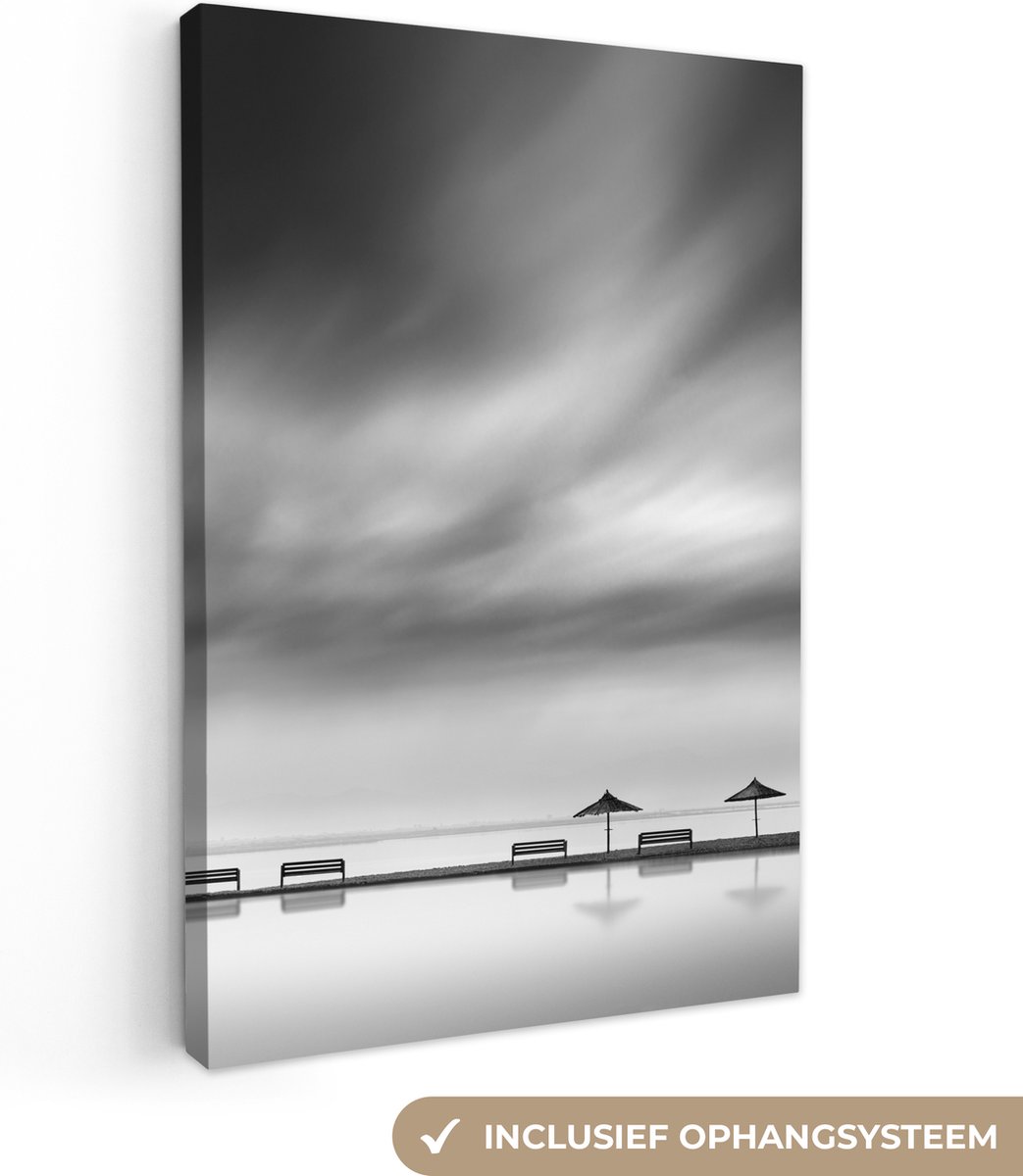 Canvas schilderij - Steiger - Bankje - Parasol - Water - Canvasdoek - Foto op canvas - 90x140 cm - Schilderijen woonkamer