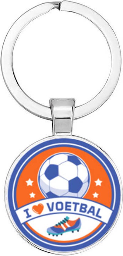 Akyol - I love voetbal Sleutelhanger - voetbal - iemand die op voetbal zit - sport - cadeau - verjaardag - kado - geschenk - gift - sportief persoon - 2,5 x 2,5 CM