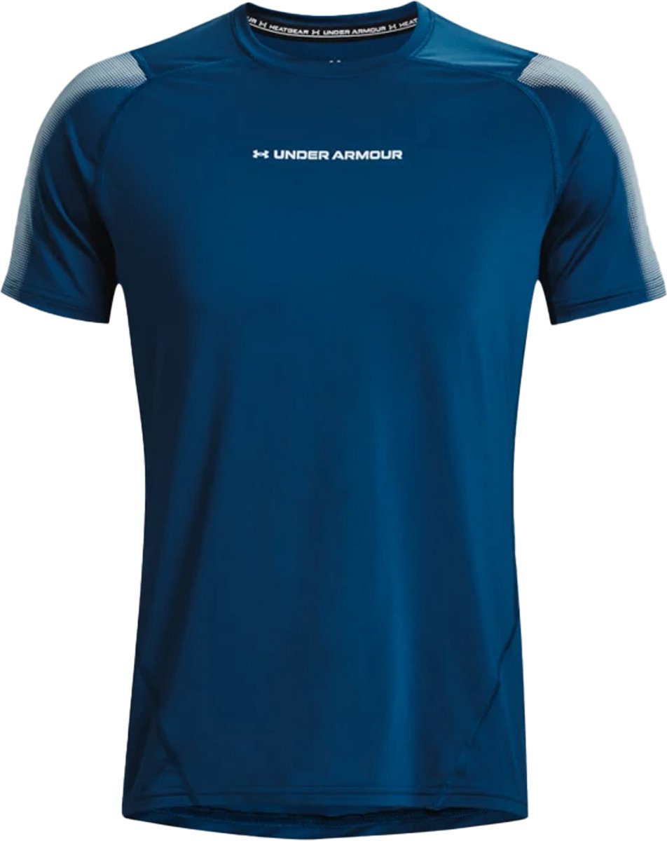 Under armour heatgear fitted t-shirt in de kleur blauw.