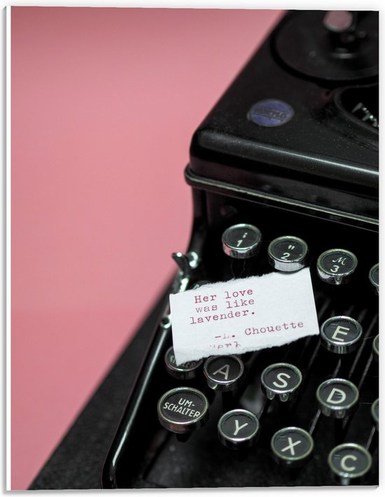 PVC Schuimplaat- Quote op Wit Papier Liggend op Zwarte Vintage Typemachine op Roze Achtergrond - 30x40 cm Foto op PVC Schuimplaat