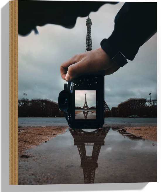Hout - Fotocamera voor Eiffeltoren, Parijs - 30x40 cm - 9 mm dik - Foto op Hout (Met Ophangsysteem)