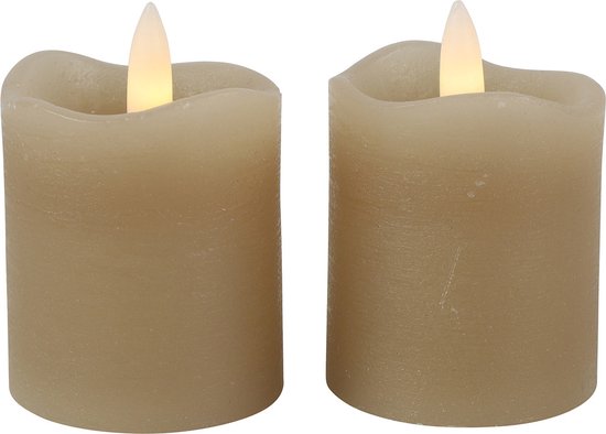 Countryfield LED kaarsen/stompkaarsen - 2x st - beige - D5 x H7,2 cm - timer - warm beige