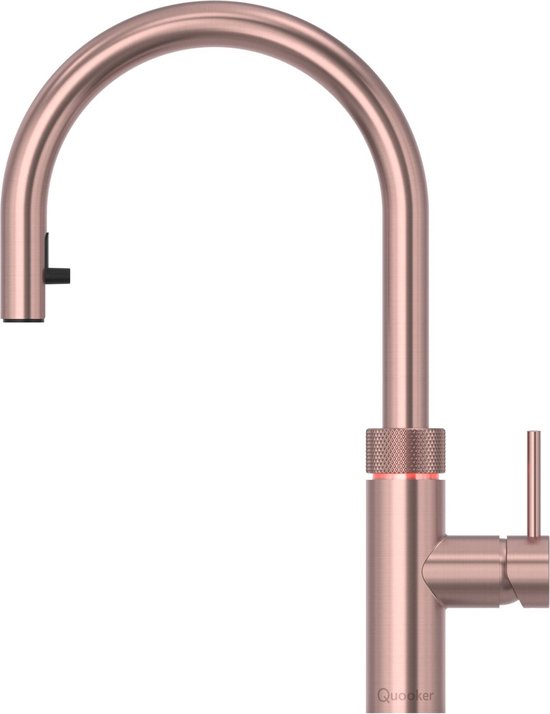 Close-up van een koperkleurige Quooker kraan met ronde uitloop en rode led-ring.