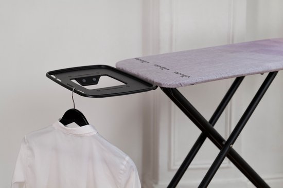Vileda Table à repasser Diamond, grande surface de repassage (120 x 38 cm), repose-fer XXL , hauteur jusqu'à 97 cm, avec housse résistante à la chaleur pour qu'elle reste comme nieuw plus longtemps .
