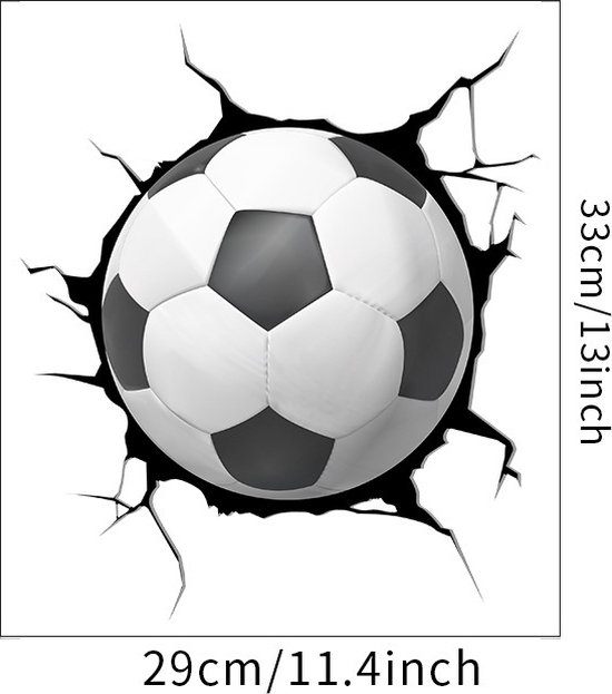 Zwart-witte voetbal breekt door muur, met afmetingen 33cm/13inch en 29cm/11.4inch.