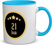 Akyol - 21 jaar koffiemok - theemok blauw - Hoera 21 jaar - iemand die 21 jaar is geworden of 21 jaar lang een relatie hebben of getrouwd zijn - verjaardagscadeau - verjaardag - cadeau - kado - geschenk - relatie - trouwdag - jubileum - 350 ML inhoud