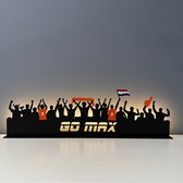 Design407 - Max Verstappen Juichtribune - Go Max 60 x 17.5 cm - 1 - 33 - Formule 1 - Red Bull Racing - Decoratie - Hout - Vilt - F1 - World Champion - Led Verlichting