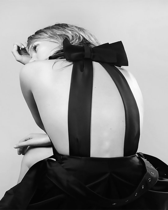Kate Moss Collection lll- Kristal Helder Galerie kwaliteit Plexiglas 5mm. - Blind Aluminium Ophang-frame - Luxe wanddecoratie - Fotokunst - professioneel verpakt en gratis bezorgd