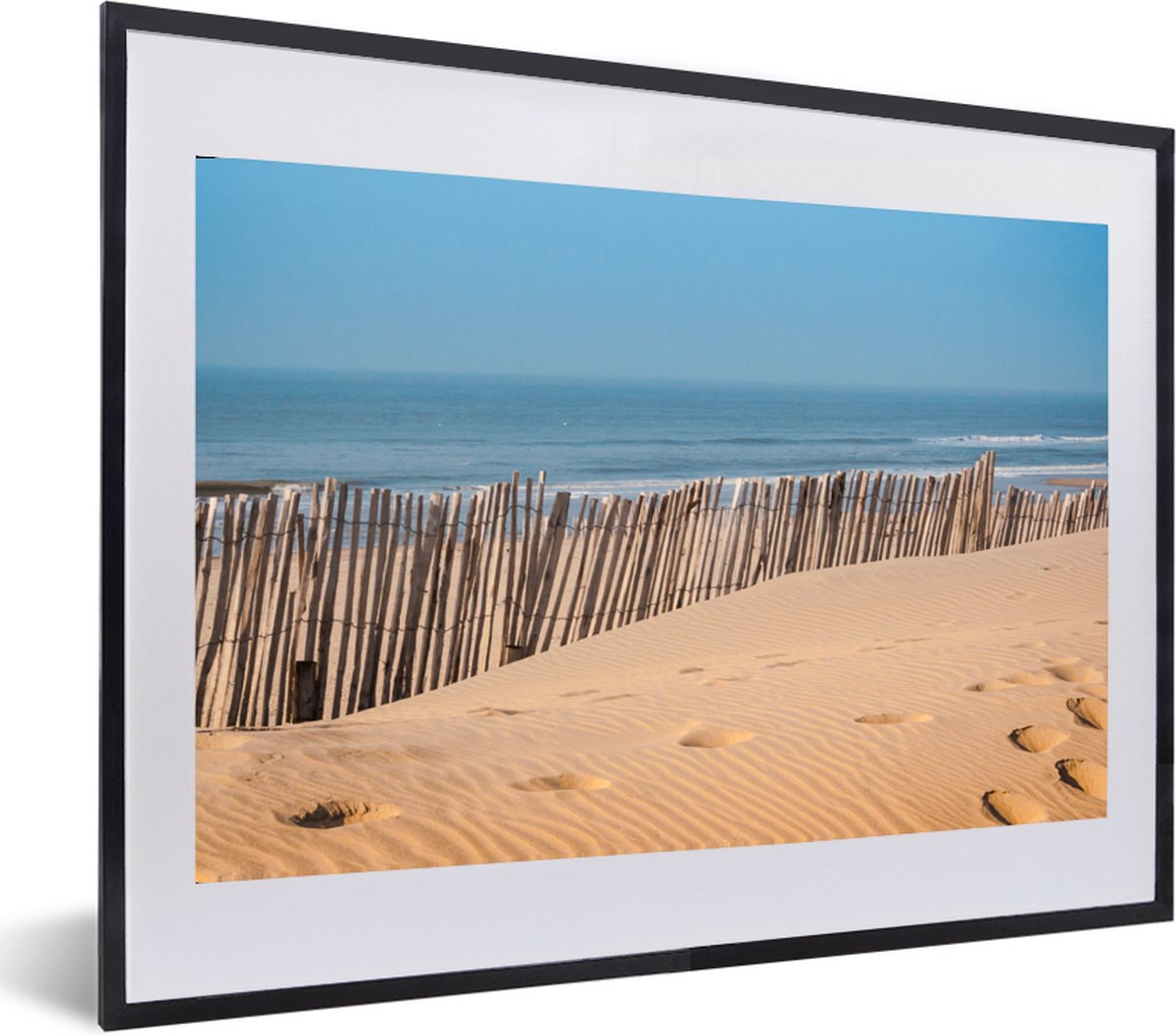 Poster in lijst - Fotolijst 60x40 cm - Posters - Strand - Zee - Palen - Posterlijst zwart 
